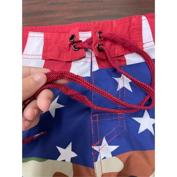SA Company Mens Camo and American Flag Swim Trunks Size 34 - Picture 3 of 7